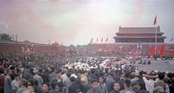 日升鑫 9.3大阅兵：从装备屈辱到改写规则，中国军事的涅槃之路